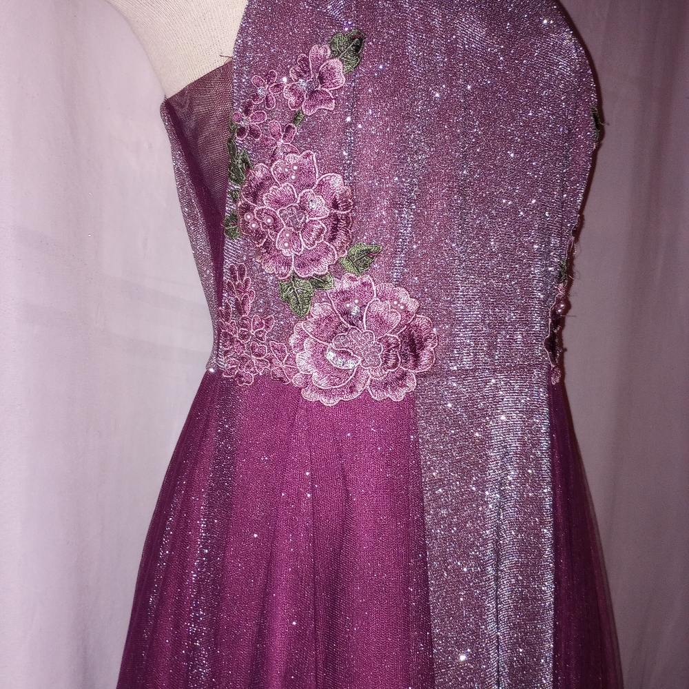 Social Couture Plum Sparkly Formal Dress Size 9/10 - Picture 5 of 16